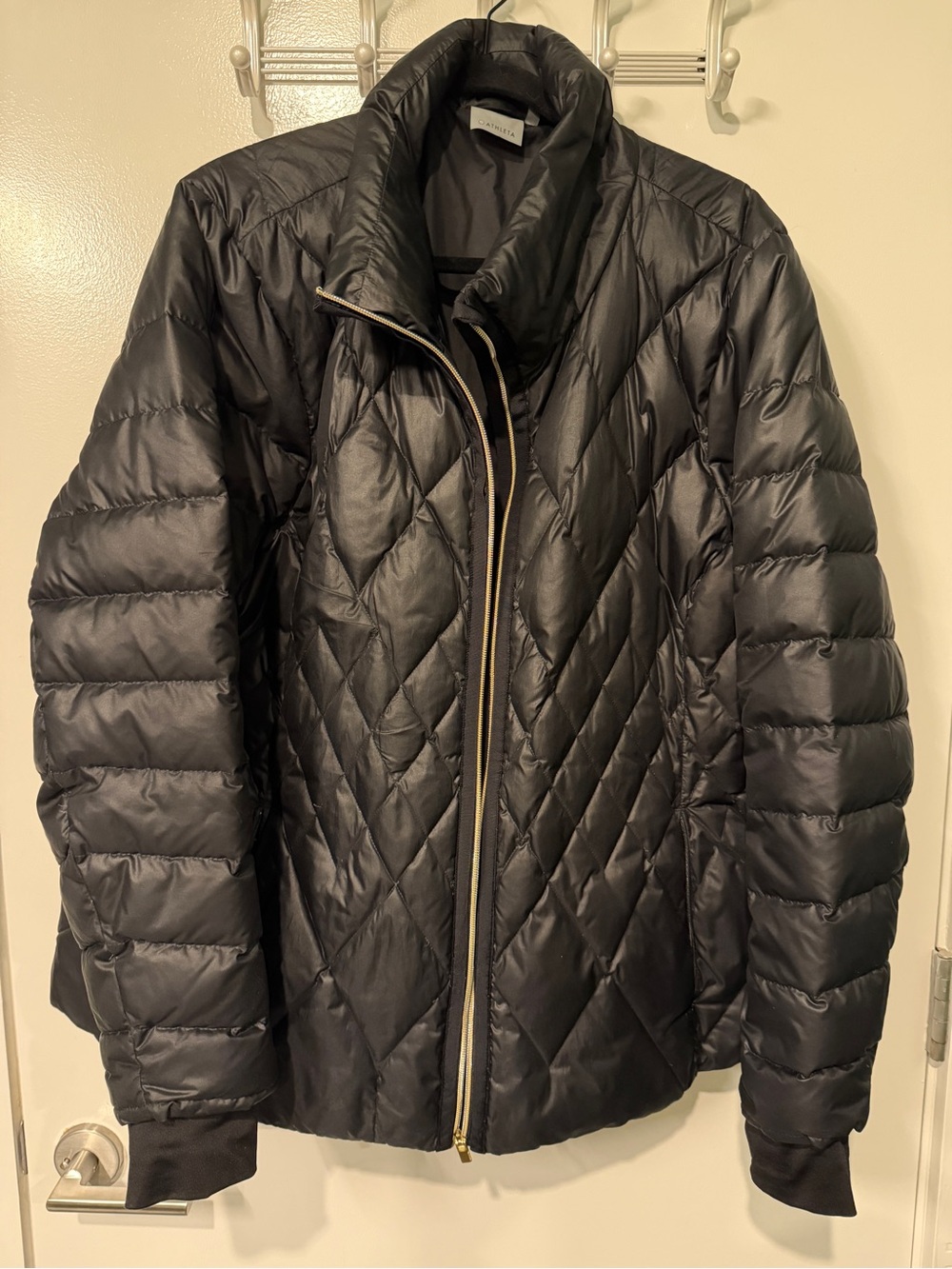 Athleta Black Quilted Chevron Puffer Jacket